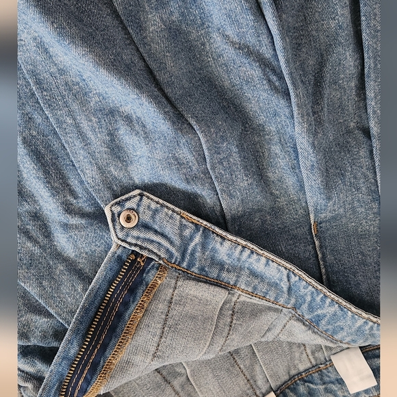 Jeans skirt size US 6 - Picture 2 of 4